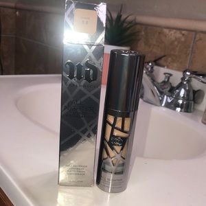 Urban Decay All Nighter 1 fl oz Shade 3.5